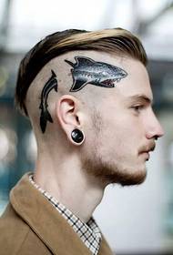 男士头部个性鲨鱼纹身
