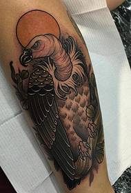 calf school European and American painted vulture tattoo pattern