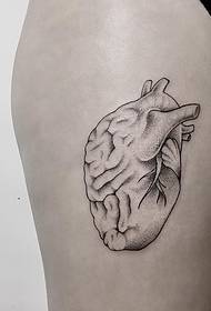 thigh line pricked heart tattoo pattern