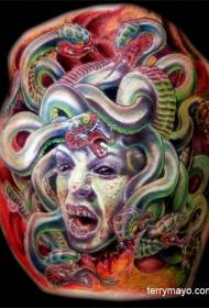 έγχρωμο αιματηρό μέταλλο μοτίβο τατουάζ κεφάλι φίδι