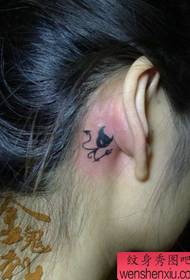 ucho roztomilý totem tetovanie démon mačky