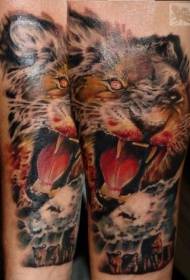 käsivarren väri paha leijona pää tatuointi malli