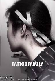 свежа англиска буква шема на тетоважа со тетоважи
