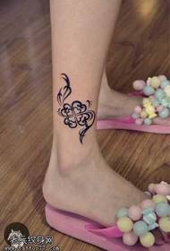 leg fresh and simple totem tattoo pattern