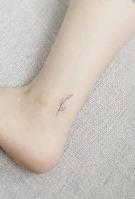 grupa cieląt Tatuaż z małym wzorem tatuaż jest bardzo prosty