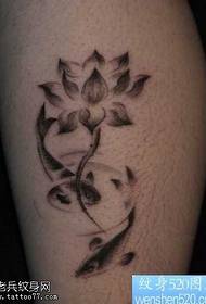 sumbanan sa leg nga squid lotus nga tattoo