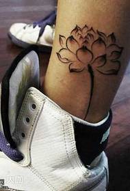 μοτίβο τατουάζ πόδι lotus