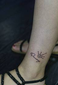 small toe, small totem, tattoo, tattoo, very personality