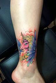 Faarf Pony Tattoo Muster am Käl ass ganz kloer