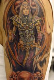 Legged πολεμιστής Gothic τατουάζ μοτίβο