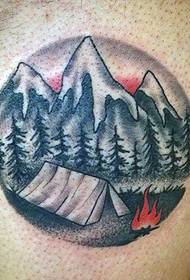 нога планине у боји тетоважа узорак