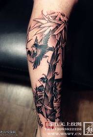 ink style leg bamboo tattoo pattern