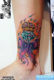 leg crown bow diamond tattoo pattern