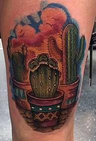 снимка татуировка цвят на краката кактус