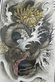Domineering full back snake tattoo pictures