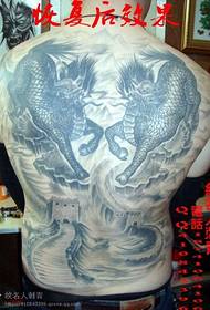 Collezione di tatuaggi classici a schiena piena