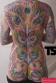 Klasyczne tatuaże z orłem na plecach