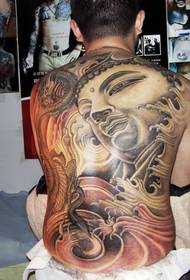 Klassieke sfeer Boeddha tattoo met volledige rug