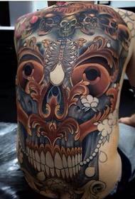 Črna barva s popolnim hrbtom tetovaža