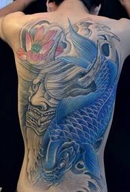Klasisks skaists tetovējums ar pilnu muguras kalmāru