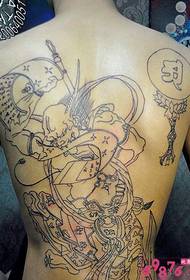 Žmogus pilnas prajnos religinių tatuiruočių paveikslėlių