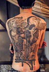 Tatuaje de caballo ángel de espalda completa