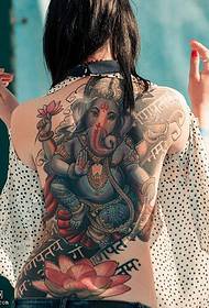 Model tatuazhi elefant i lotusit mbrapa