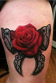 primamljiva čipka s tetovažom crvene ruže 3d