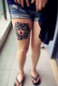 girl thigh personality European totem tattoo tattoo