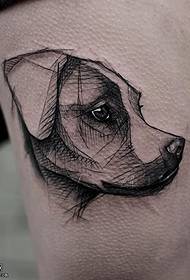 Vonal kutya tetoválás minta a combon