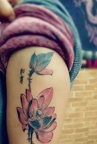 kojos gražus lotoso tatuiruotės paveikslėlis