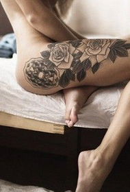 bellezza sexy figura rose tattoo tattoo