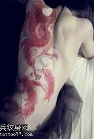 Ben på engelsk vakkert tatoveringsmønster