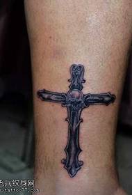 Kojos kietas kietas kryžiaus tatuiruotės modelis