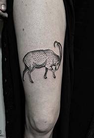 Thigh head sheep tattoo pattern