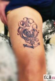 Alternatibong binti ng walong-claw octopus tattoo
