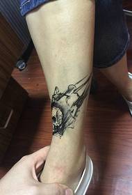 мала личност на нозете Тетоважа тетоважи