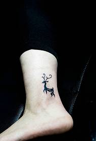 skupina Malé čerstvé jednoduché nohy malý obrázek tetování totem