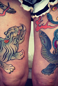 ноге на зверу бели тигар Ксуанву тетоважа узорак 39414 - боја ногу 3Д лептир цвет тетоважа слика