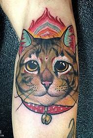 Tele malované bohaté tetování kočka vzor