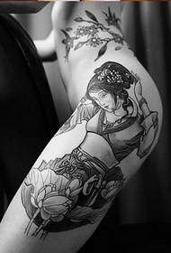 σέξι μόδα θηλυκό μηρό αρχαία ομορφιά τατουάζ