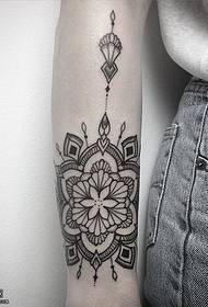 Класичний класичний традиційний візерунок татуювання ванілі