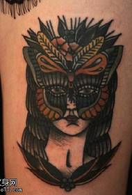 Pragtige vlinder masker tattoo patroon