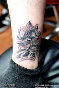 Leg stinging van Gogh lotus tattoo pattern