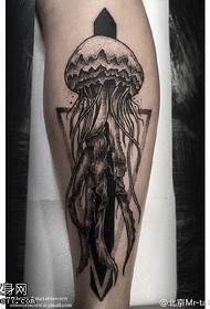 Pattern ng tattoo ng Octopus sa guya