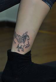 Personalized leg fashion, good-looking Pegasus tattoo pattern