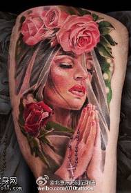 Patró de tatuatge de dona amable