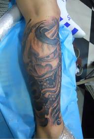 Cool kalv avatar tatuering