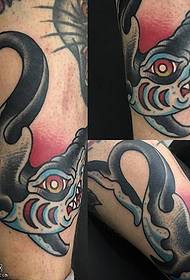 Модел на татуировка на риба телета