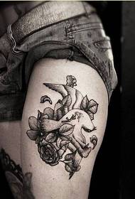 时尚女性腿部个性鸽子玫瑰纹身图案图片